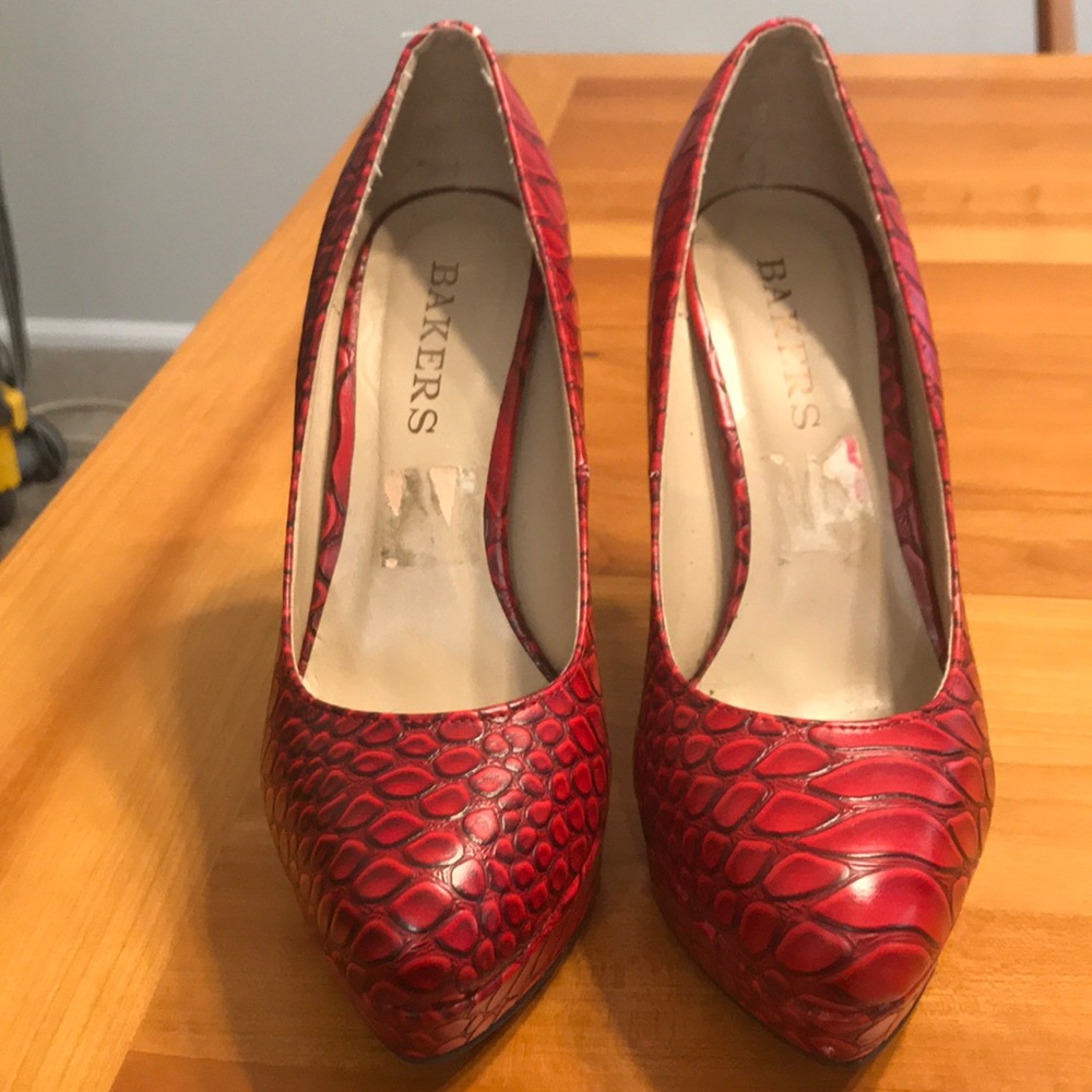 Red heels - Picture 4 of 6